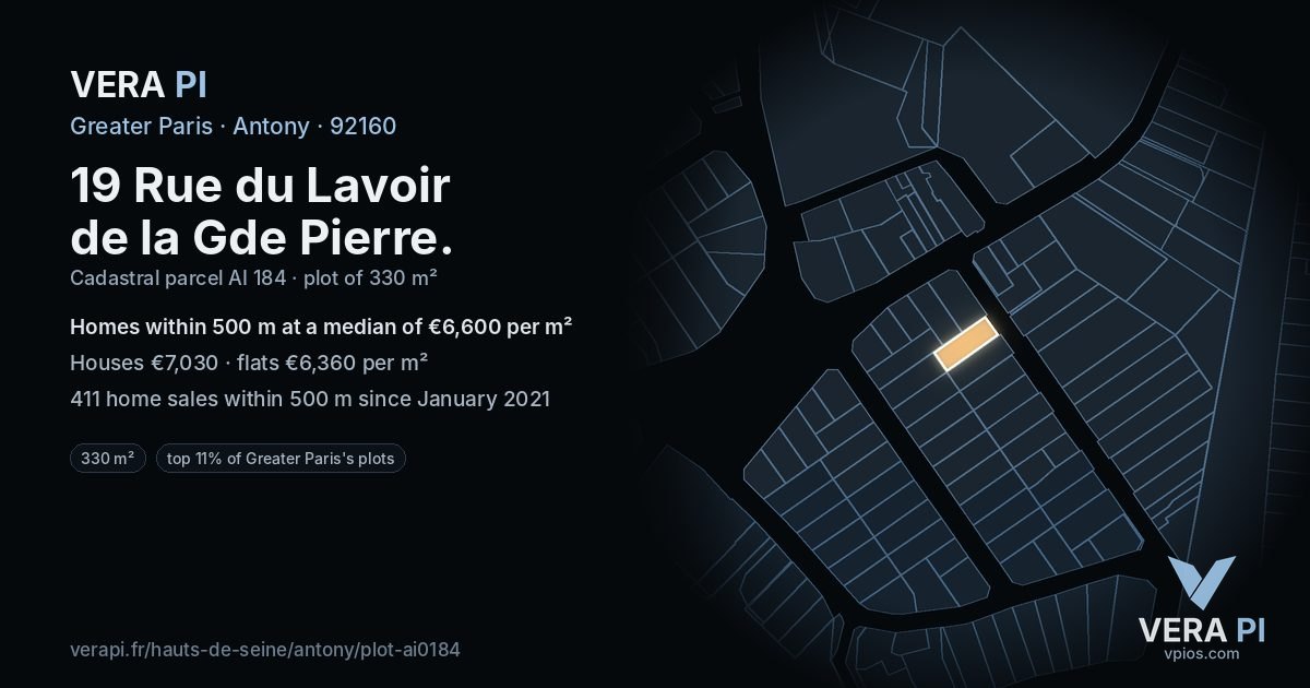 19 Rue du Lavoir de la Gde Pierre, Antony at night – the plot lit, the parcels around coloured by the prices near them
