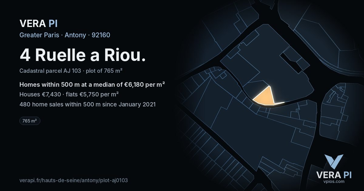 4 Ruelle a Riou, Antony at night – the plot lit, the parcels around coloured by the prices near them