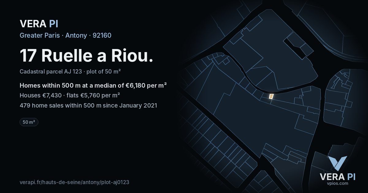 17 Ruelle a Riou, Antony at night – the plot lit, the parcels around coloured by the prices near them