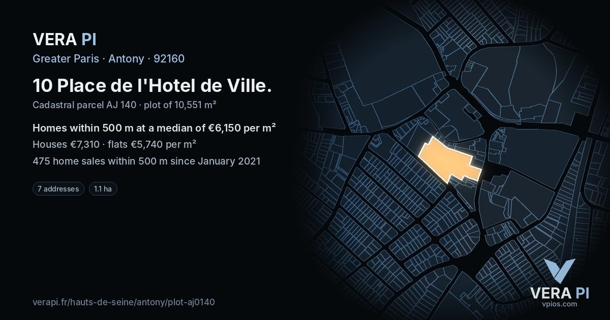 10 Place de l'Hotel de Ville, Antony at night – the plot lit, the parcels around coloured by the prices near them