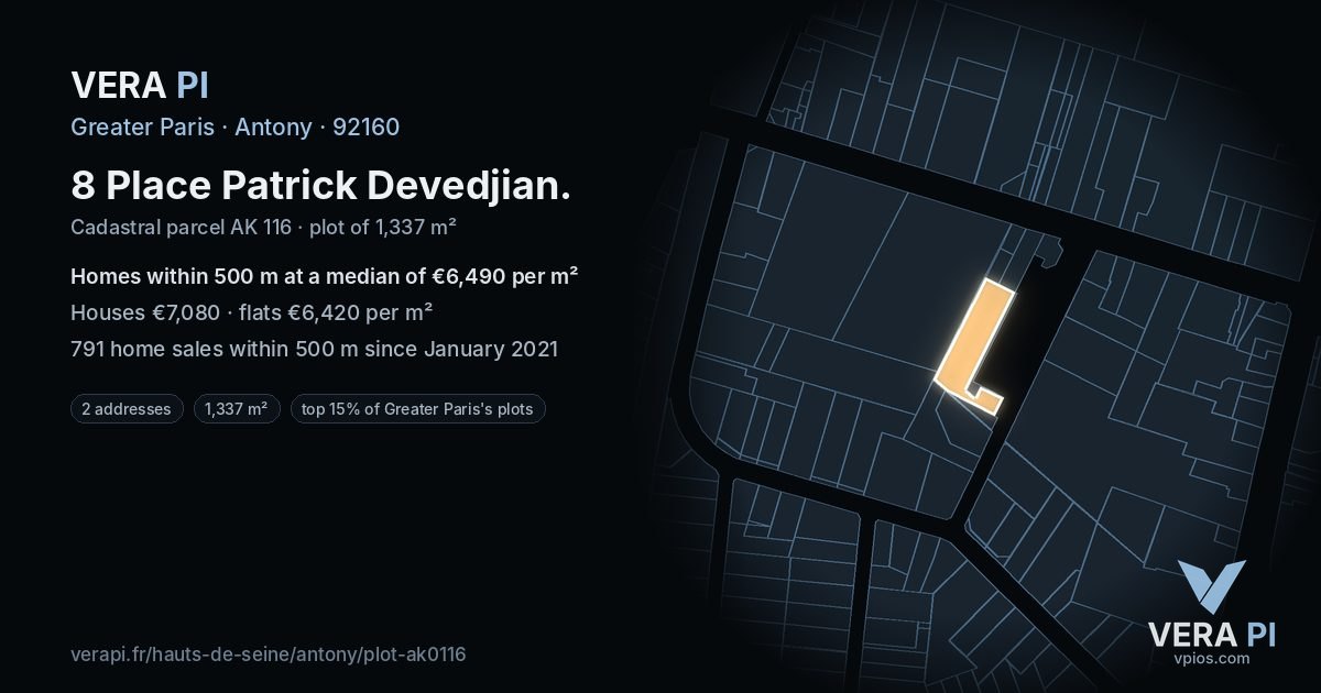 8 Place Patrick Devedjian, Antony at night – the plot lit, the parcels around coloured by the prices near them