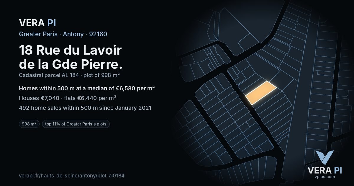 18 Rue du Lavoir de la Gde Pierre, Antony at night – the plot lit, the parcels around coloured by the prices near them