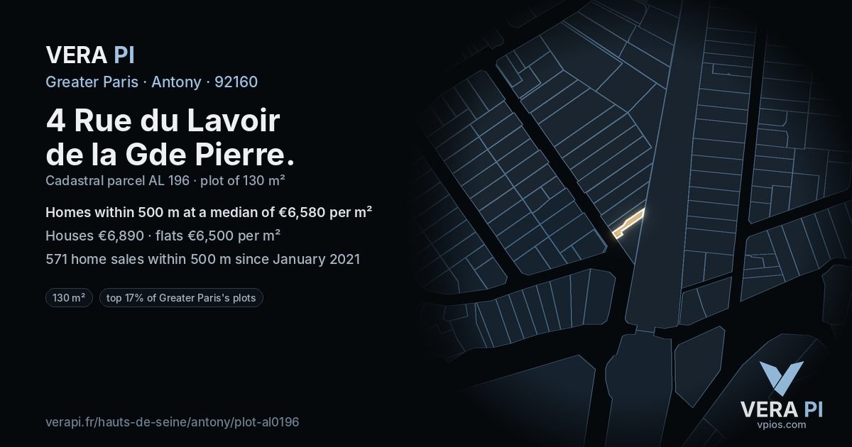 4 Rue du Lavoir de la Gde Pierre, Antony at night – the plot lit, the parcels around coloured by the prices near them