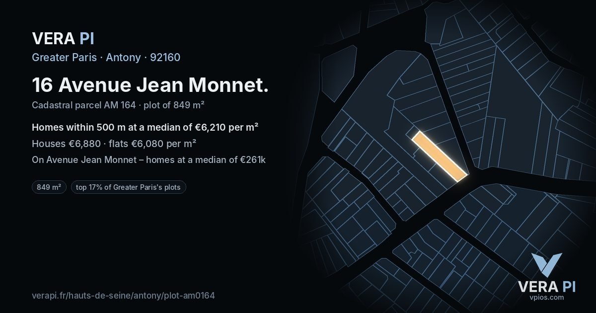 16 Avenue Jean Monnet, Antony at night – the plot lit, the parcels around coloured by the prices near them