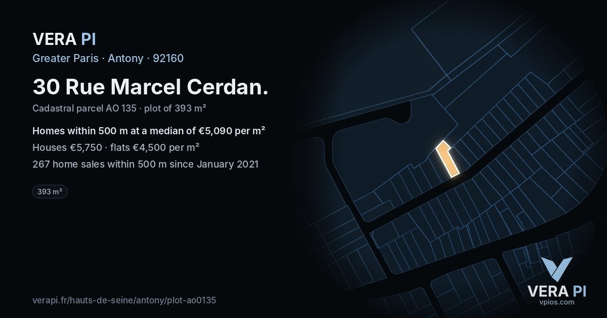30 Rue Marcel Cerdan, Antony at night – the plot lit, the parcels around coloured by the prices near them