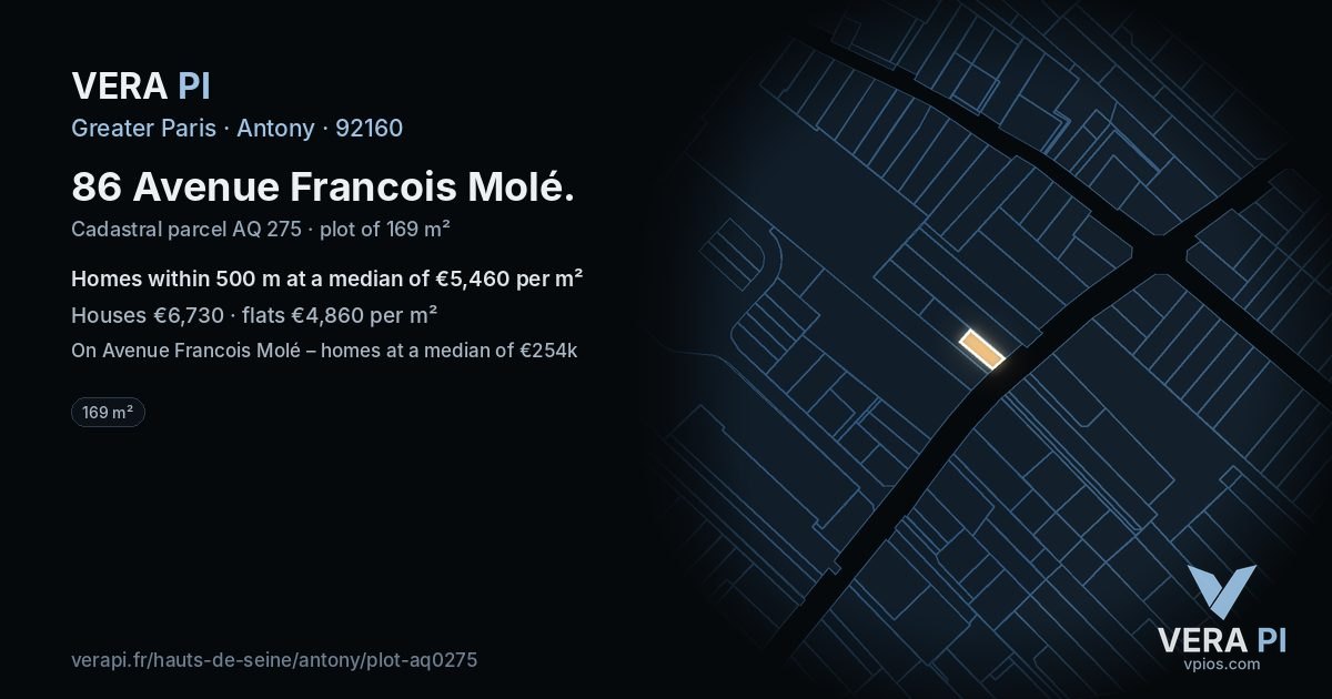 86 Avenue Francois Molé, Antony at night – the plot lit, the parcels around coloured by the prices near them
