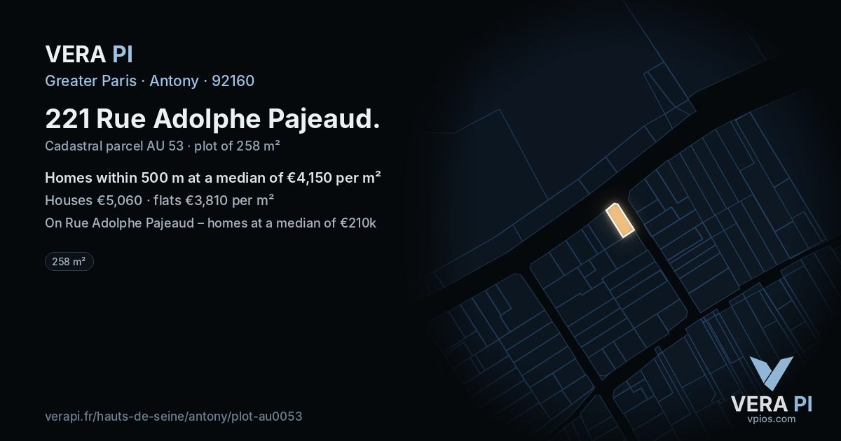 221 Rue Adolphe Pajeaud, Antony at night – the plot lit, the parcels around coloured by the prices near them