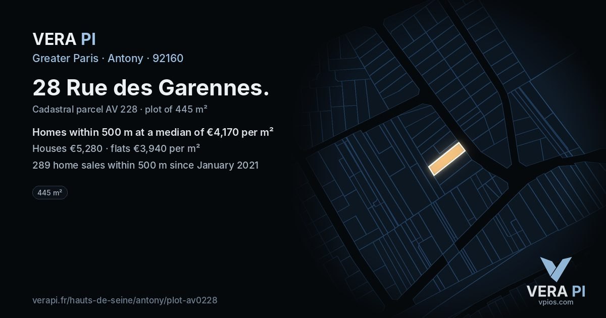28 Rue des Garennes, Antony at night – the plot lit, the parcels around coloured by the prices near them