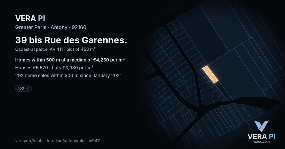 39 bis Rue des Garennes, Antony at night – the plot lit, the parcels around coloured by the prices near them
