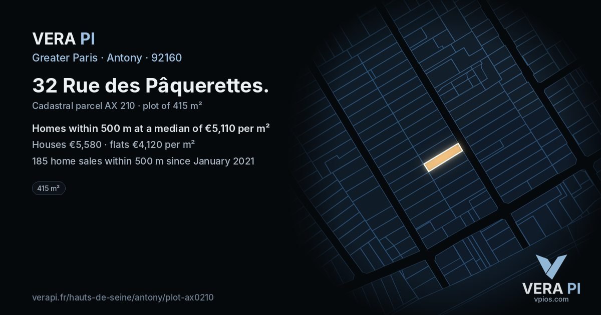 32 Rue des Pâquerettes, Antony at night – the plot lit, the parcels around coloured by the prices near them