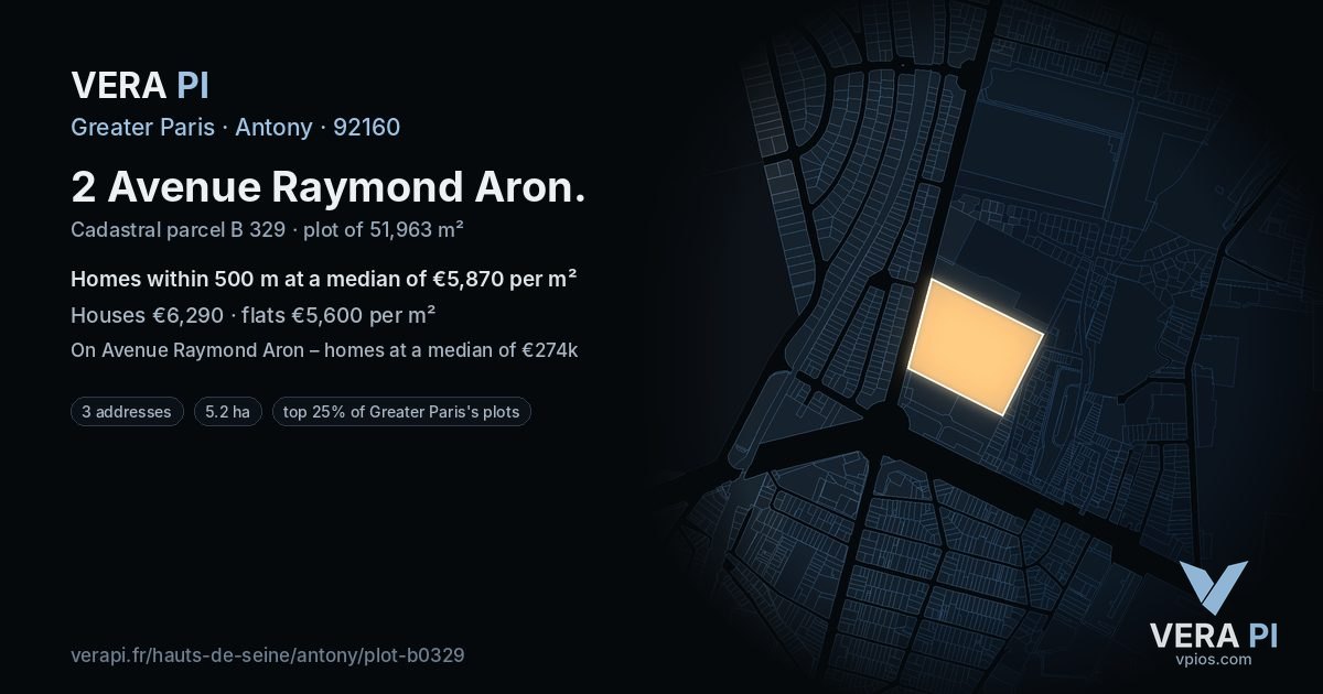 2 Avenue Raymond Aron, Antony at night – the plot lit, the parcels around coloured by the prices near them