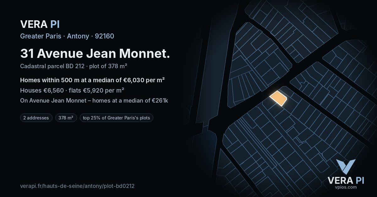 31 Avenue Jean Monnet, Antony at night – the plot lit, the parcels around coloured by the prices near them
