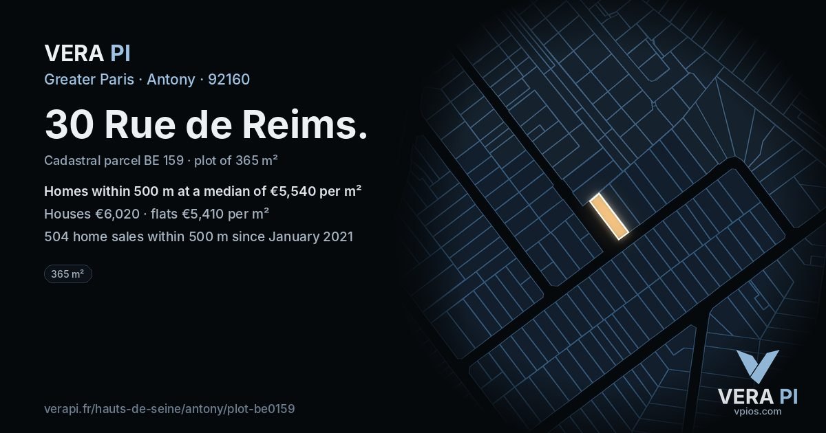 30 Rue de Reims, Antony at night – the plot lit, the parcels around coloured by the prices near them