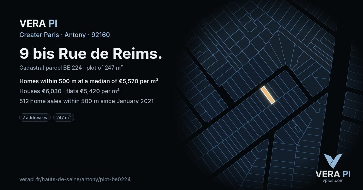 9 bis Rue de Reims, Antony at night – the plot lit, the parcels around coloured by the prices near them