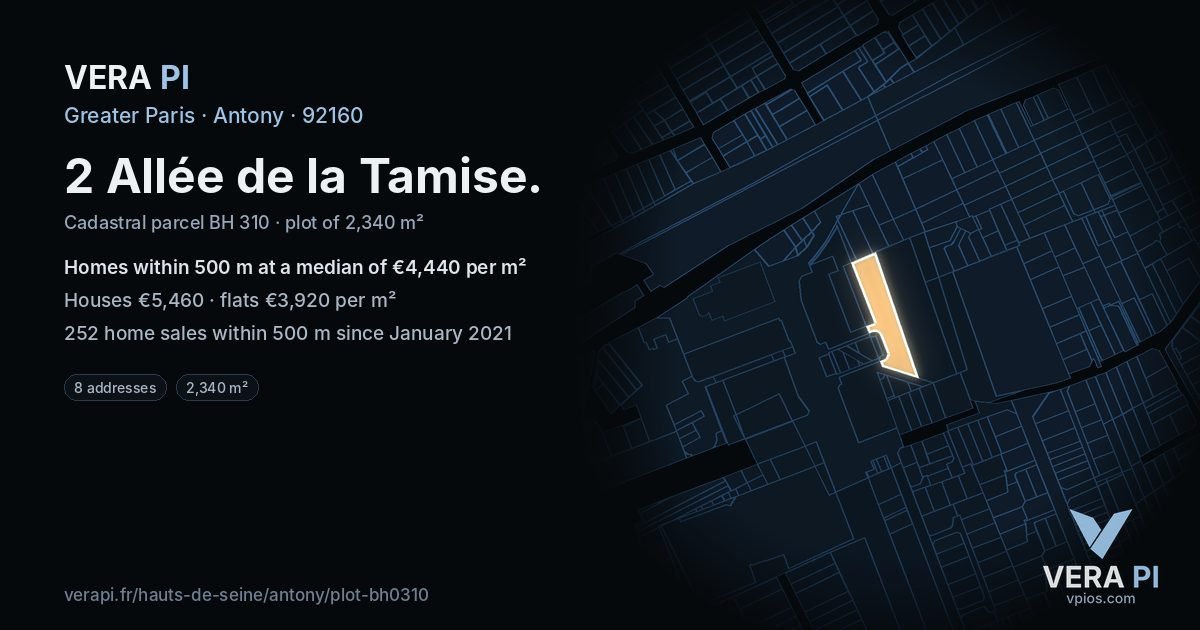 2 Allée de la Tamise, Antony at night – the plot lit, the parcels around coloured by the prices near them