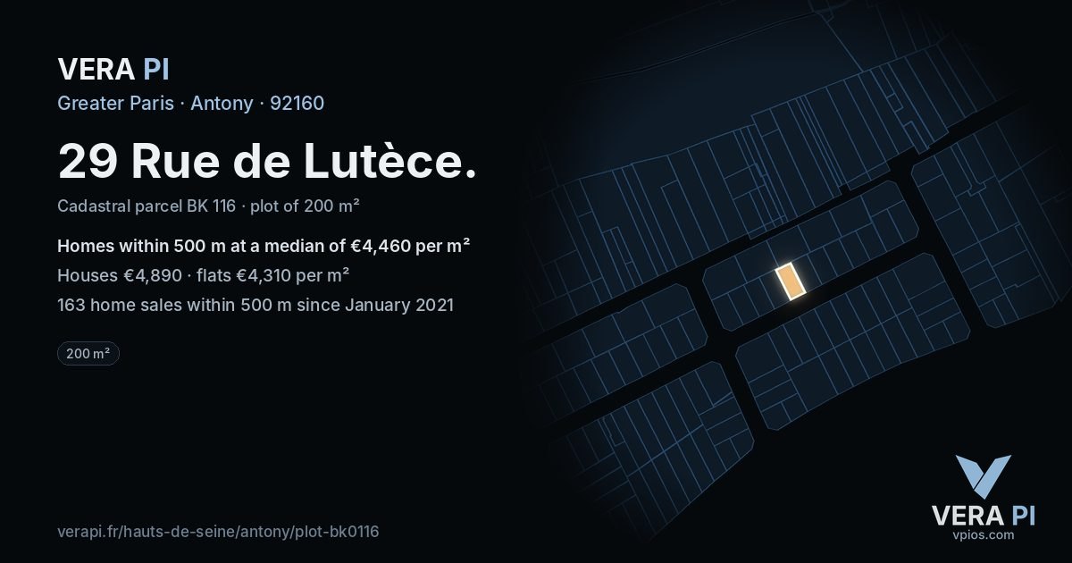 29 Rue de Lutèce, Antony at night – the plot lit, the parcels around coloured by the prices near them