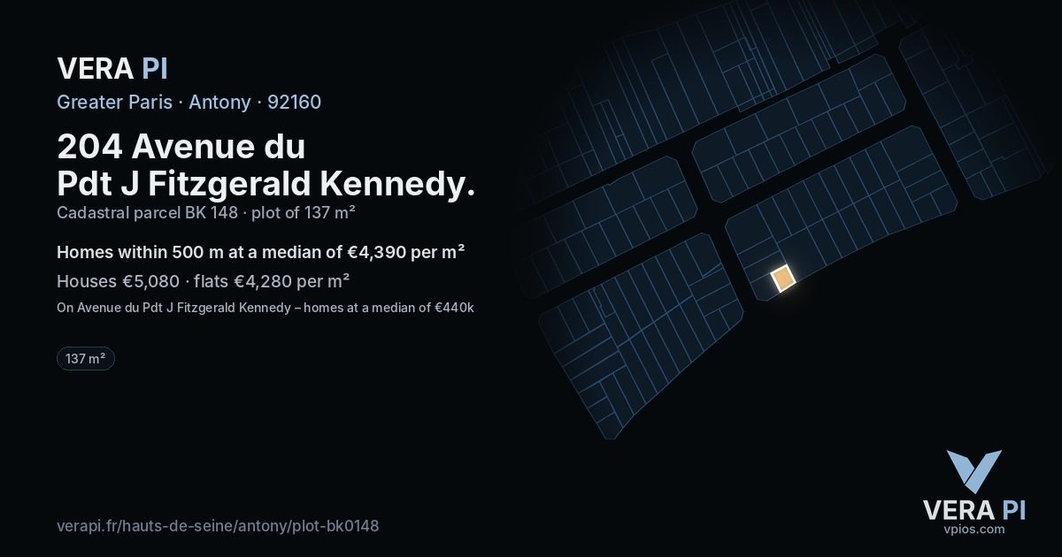 204 Avenue du Pdt J Fitzgerald Kennedy, Antony at night – the plot lit, the parcels around coloured by the prices near them