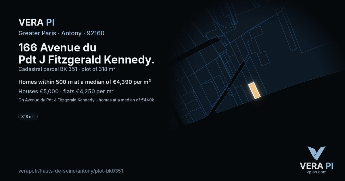 166 Avenue du Pdt J Fitzgerald Kennedy, Antony at night – the plot lit, the parcels around coloured by the prices near them