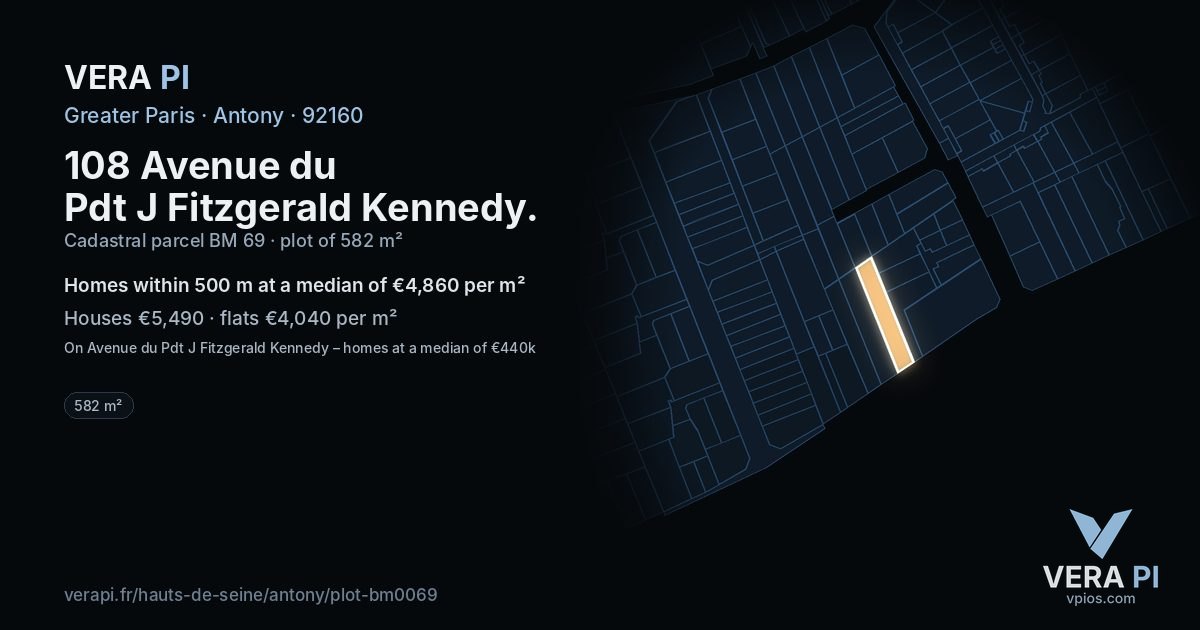 108 Avenue du Pdt J Fitzgerald Kennedy, Antony at night – the plot lit, the parcels around coloured by the prices near them