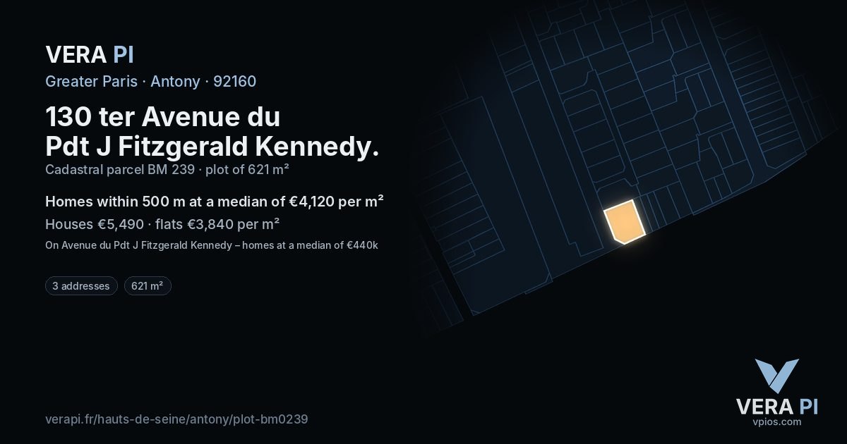 130 ter Avenue du Pdt J Fitzgerald Kennedy, Antony at night – the plot lit, the parcels around coloured by the prices near them