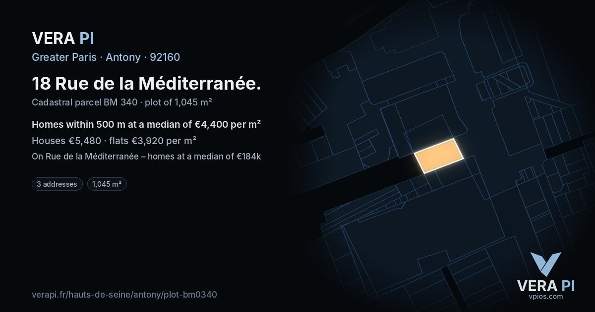 18 Rue de la Méditerranée, Antony at night – the plot lit, the parcels around coloured by the prices near them