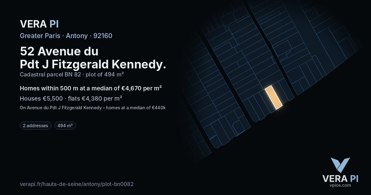 52 Avenue du Pdt J Fitzgerald Kennedy, Antony at night – the plot lit, the parcels around coloured by the prices near them
