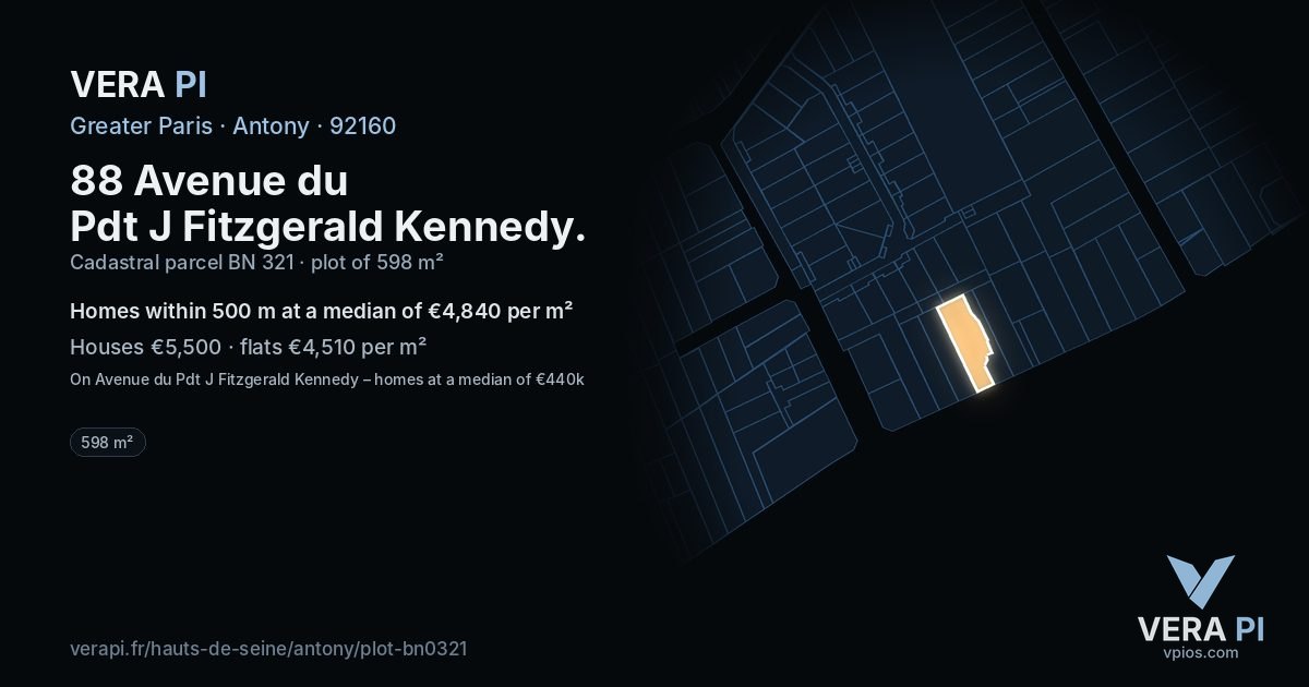 88 Avenue du Pdt J Fitzgerald Kennedy, Antony at night – the plot lit, the parcels around coloured by the prices near them
