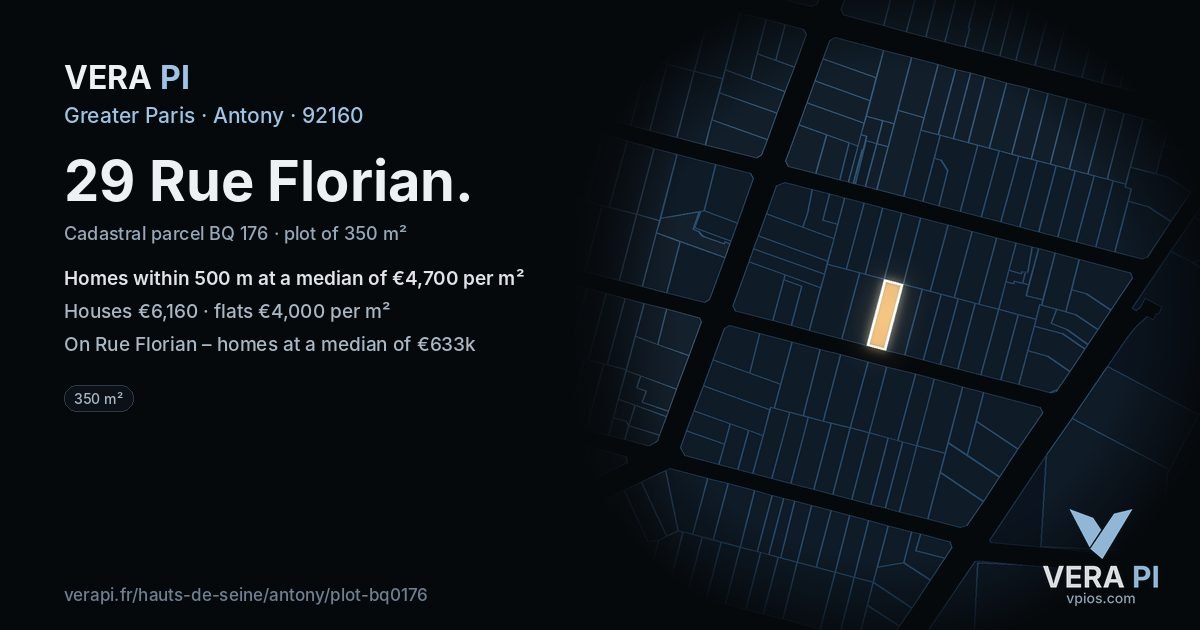 29 Rue Florian, Antony at night – the plot lit, the parcels around coloured by the prices near them