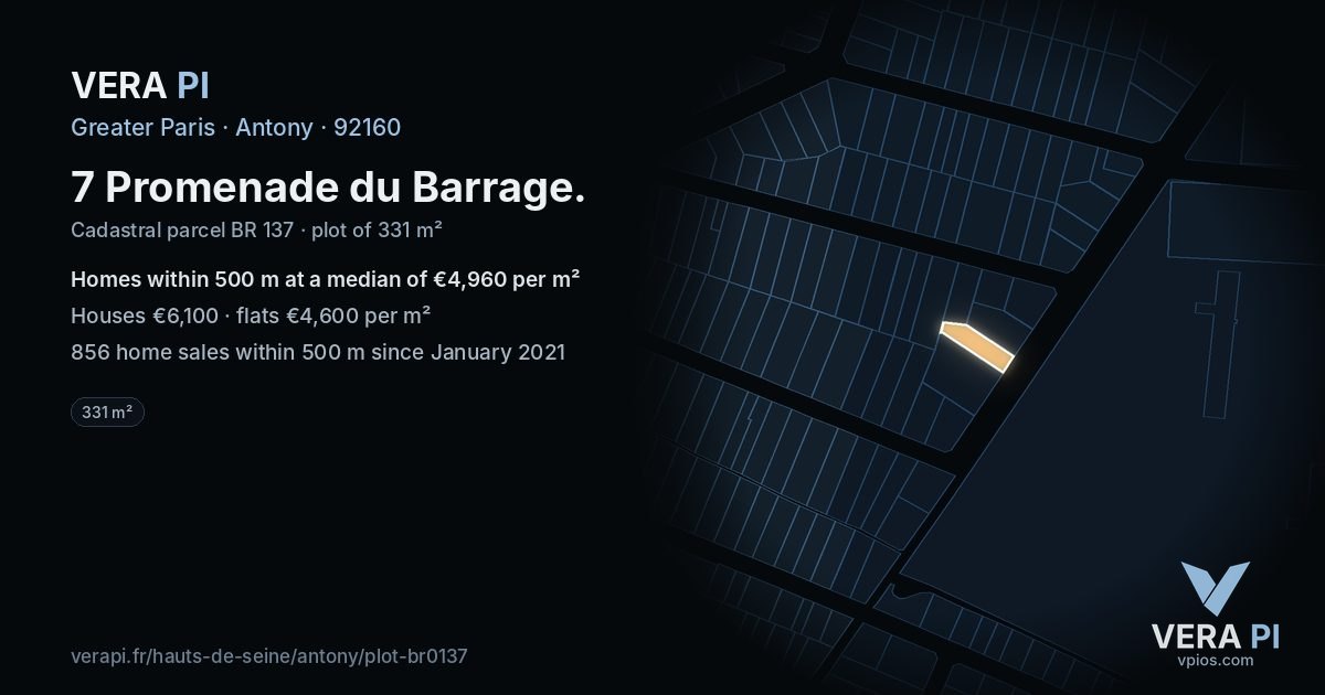 7 Promenade du Barrage, Antony at night – the plot lit, the parcels around coloured by the prices near them