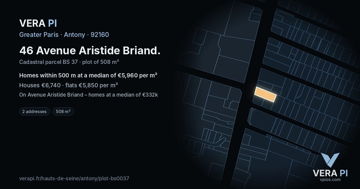 46 Avenue Aristide Briand, Antony at night – the plot lit, the parcels around coloured by the prices near them