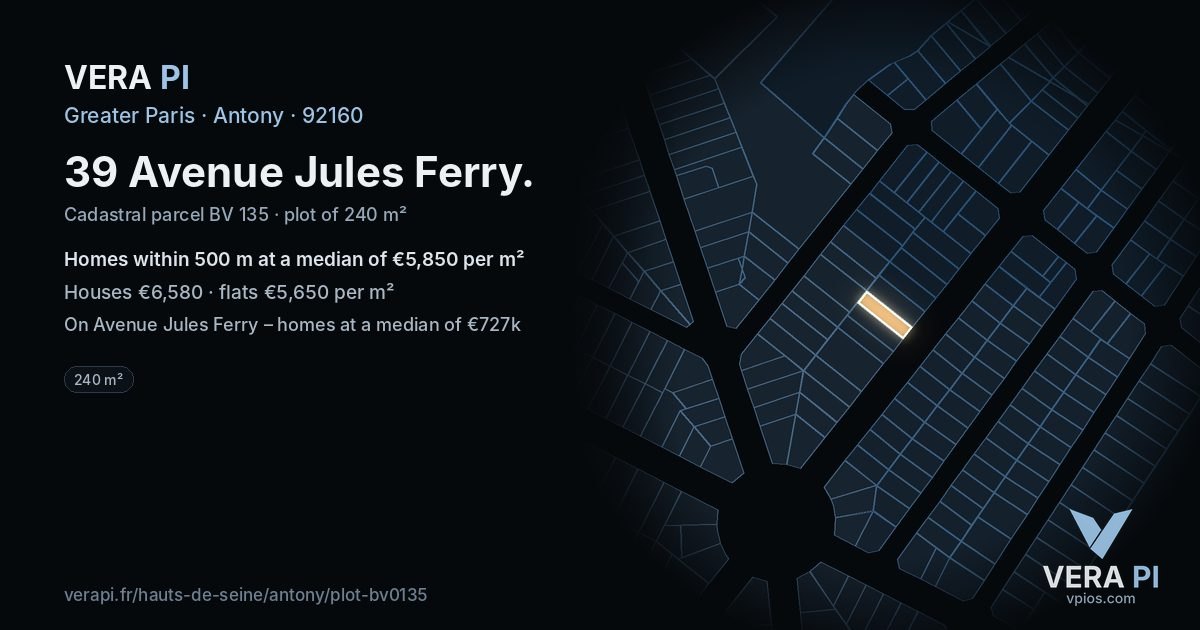 39 Avenue Jules Ferry, Antony at night – the plot lit, the parcels around coloured by the prices near them