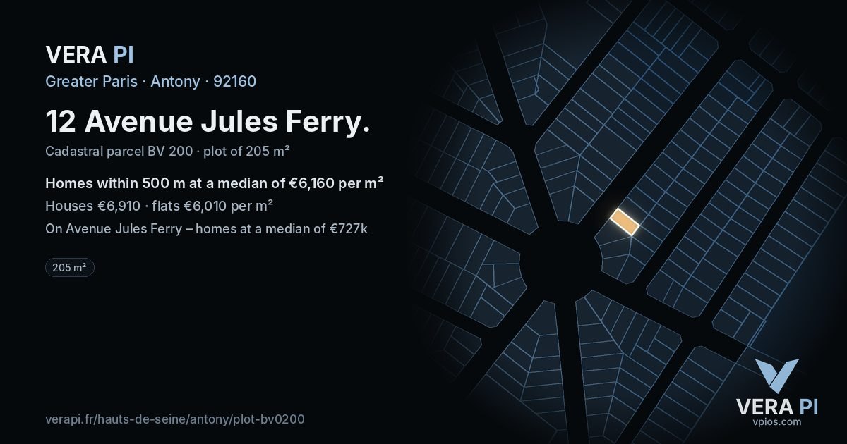 12 Avenue Jules Ferry, Antony at night – the plot lit, the parcels around coloured by the prices near them