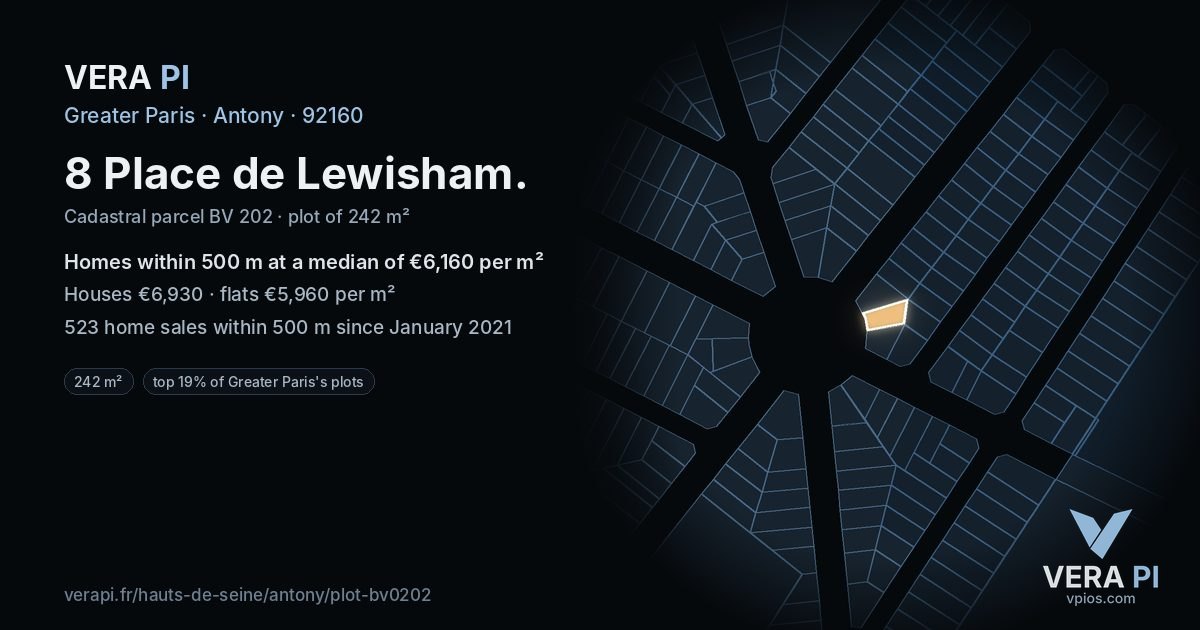 8 Place de Lewisham, Antony at night – the plot lit, the parcels around coloured by the prices near them