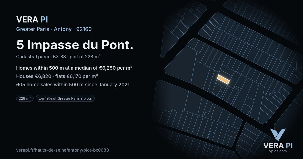 5 Impasse du Pont, Antony at night – the plot lit, the parcels around coloured by the prices near them