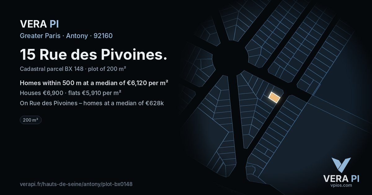 15 Rue des Pivoines, Antony at night – the plot lit, the parcels around coloured by the prices near them