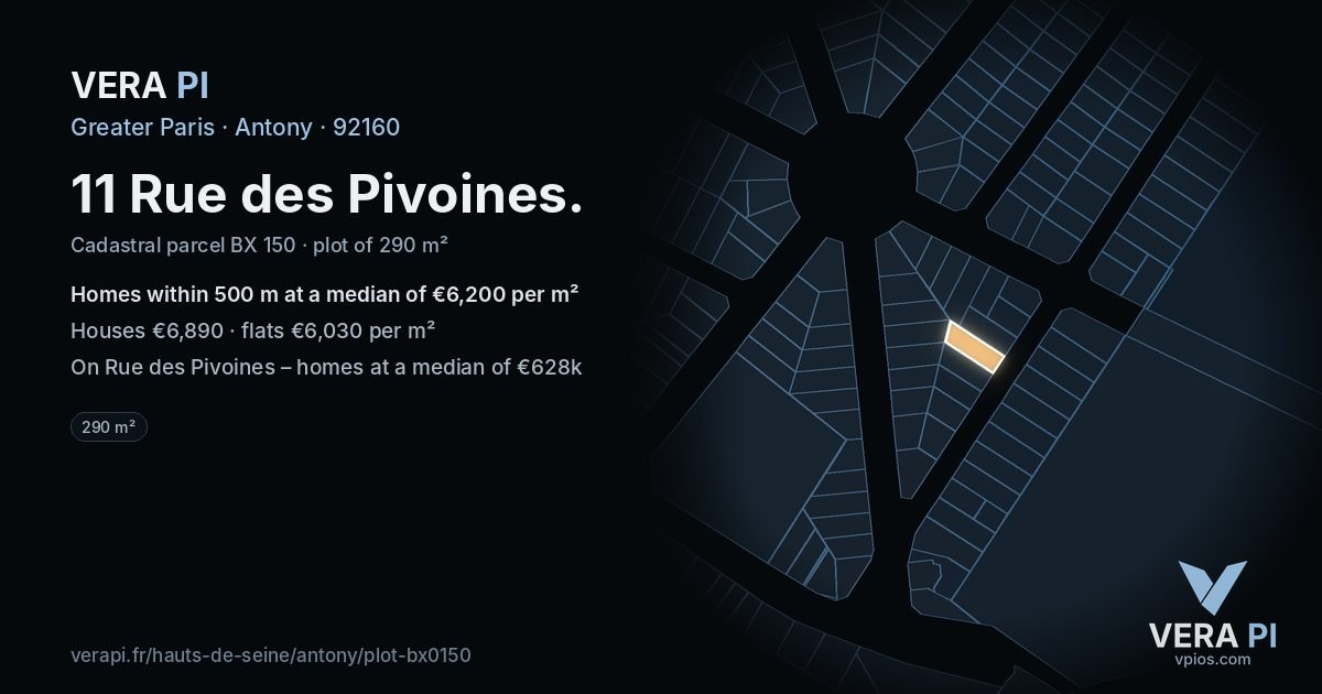 11 Rue des Pivoines, Antony at night – the plot lit, the parcels around coloured by the prices near them