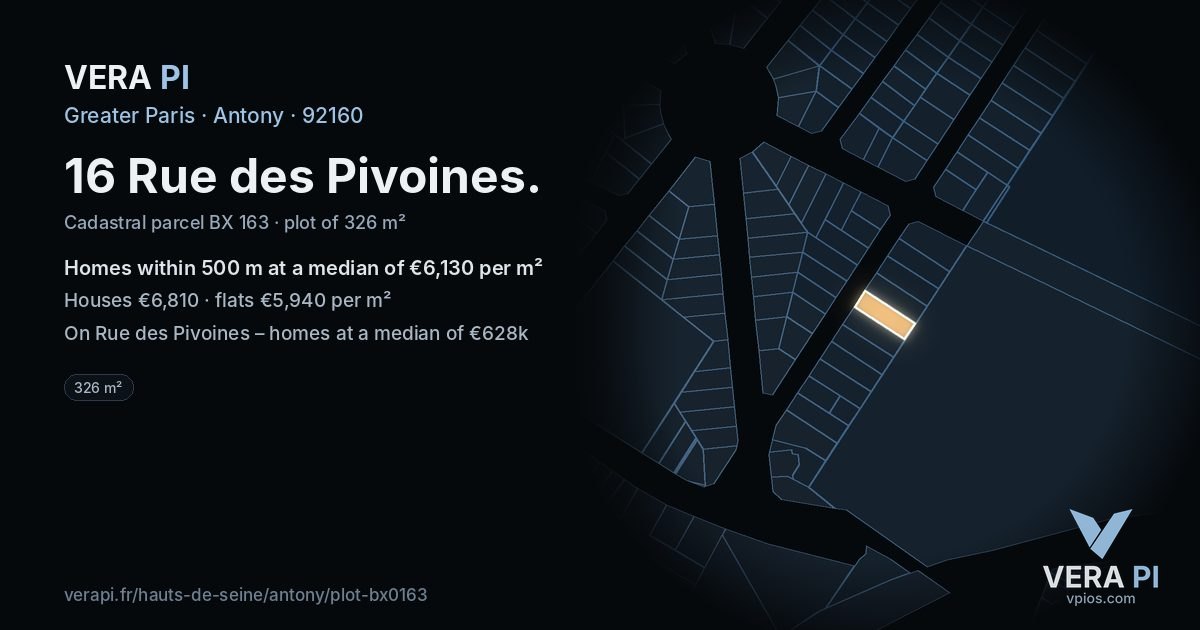 16 Rue des Pivoines, Antony at night – the plot lit, the parcels around coloured by the prices near them