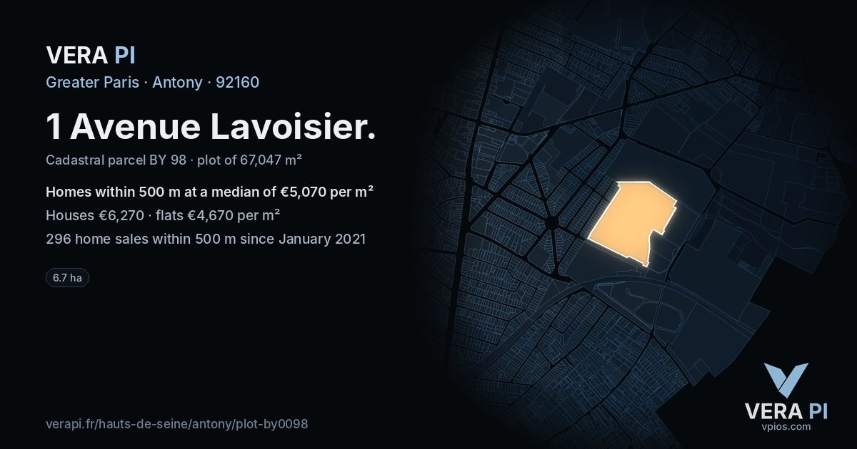 1 Avenue Lavoisier, Antony at night – the plot lit, the parcels around coloured by the prices near them