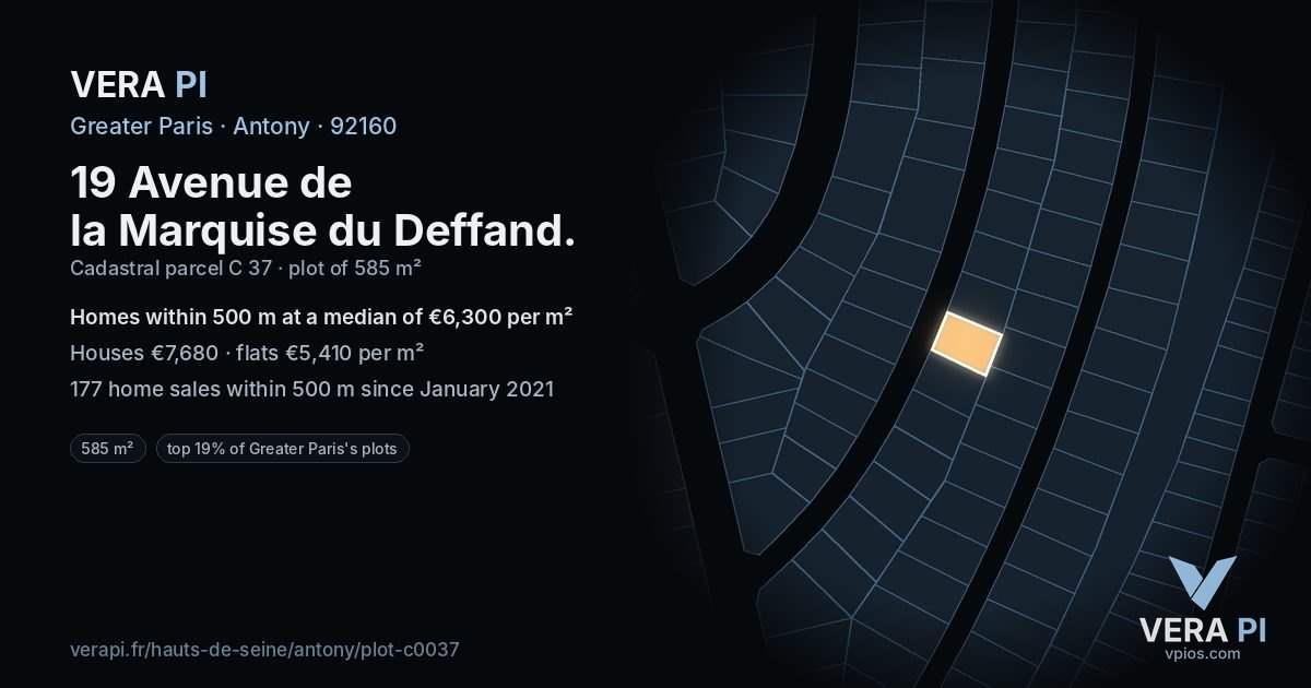 19 Avenue de la Marquise du Deffand, Antony at night – the plot lit, the parcels around coloured by the prices near them