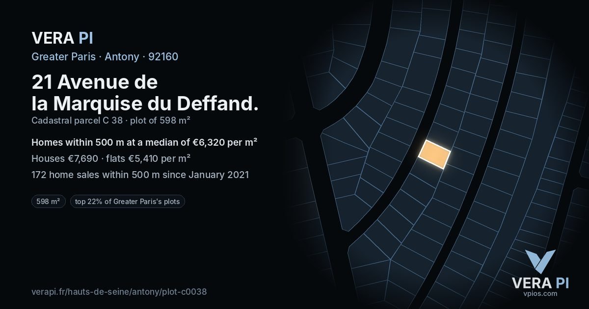 21 Avenue de la Marquise du Deffand, Antony at night – the plot lit, the parcels around coloured by the prices near them