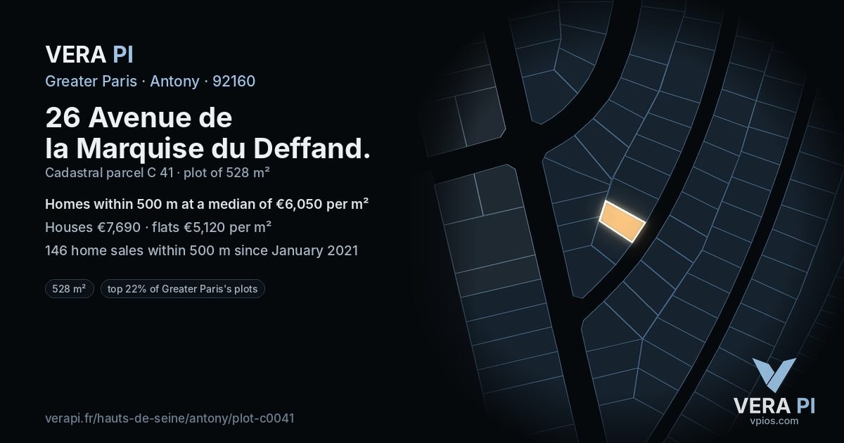 26 Avenue de la Marquise du Deffand, Antony at night – the plot lit, the parcels around coloured by the prices near them