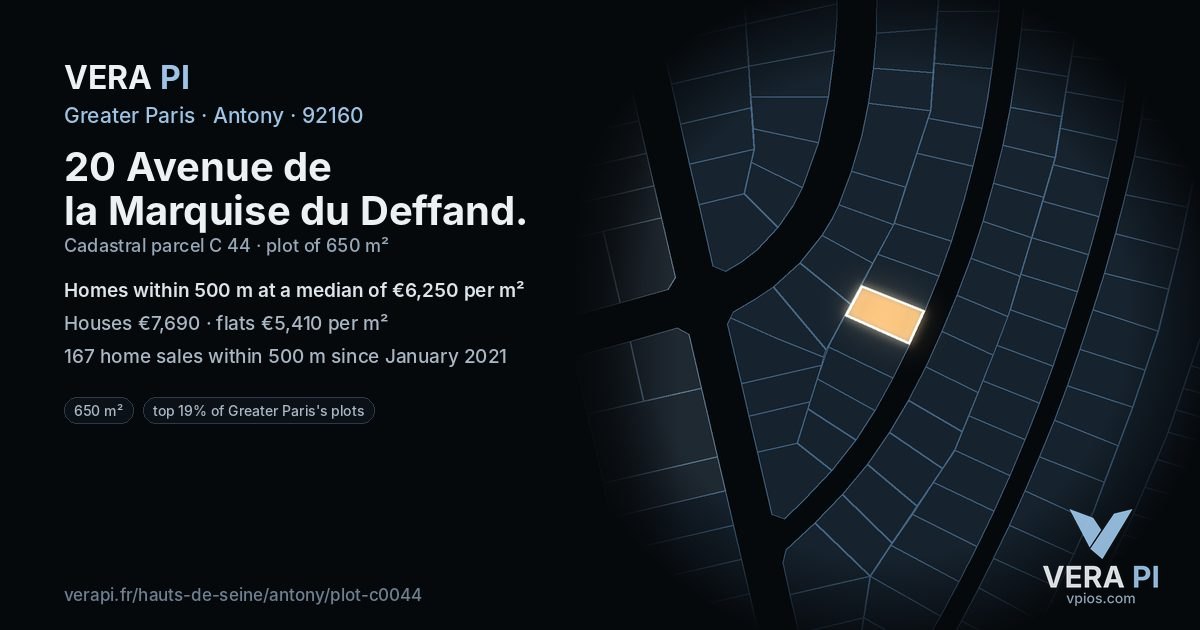 20 Avenue de la Marquise du Deffand, Antony at night – the plot lit, the parcels around coloured by the prices near them