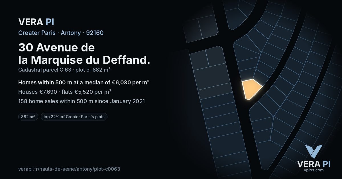 30 Avenue de la Marquise du Deffand, Antony at night – the plot lit, the parcels around coloured by the prices near them