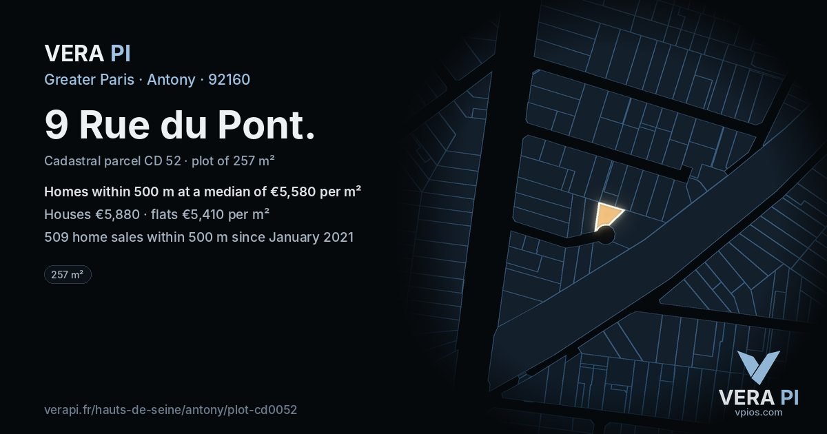 9 Rue du Pont, Antony at night – the plot lit, the parcels around coloured by the prices near them