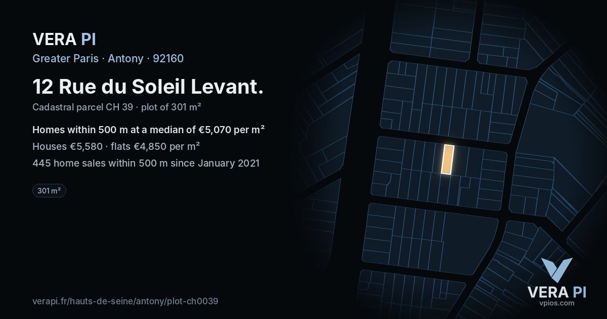 12 Rue du Soleil Levant, Antony at night – the plot lit, the parcels around coloured by the prices near them