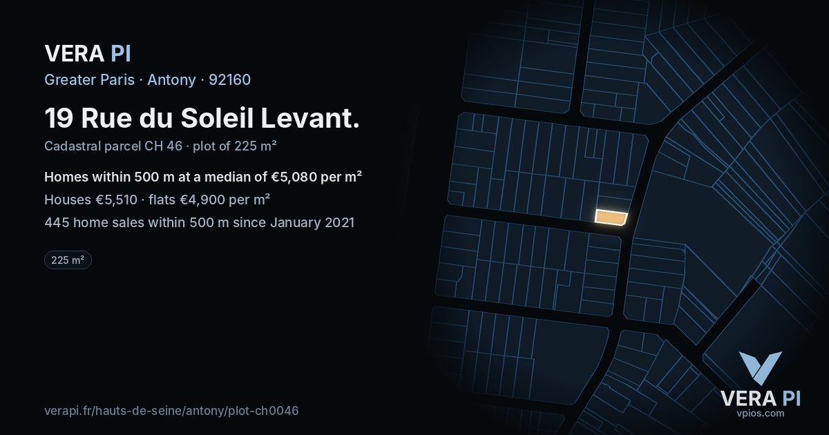 19 Rue du Soleil Levant, Antony at night – the plot lit, the parcels around coloured by the prices near them