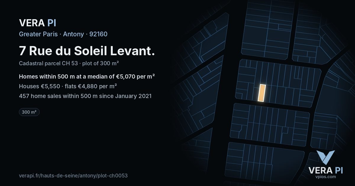 7 Rue du Soleil Levant, Antony at night – the plot lit, the parcels around coloured by the prices near them