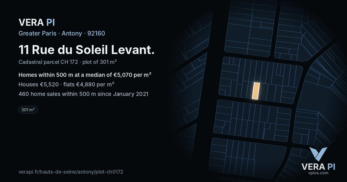 11 Rue du Soleil Levant, Antony at night – the plot lit, the parcels around coloured by the prices near them