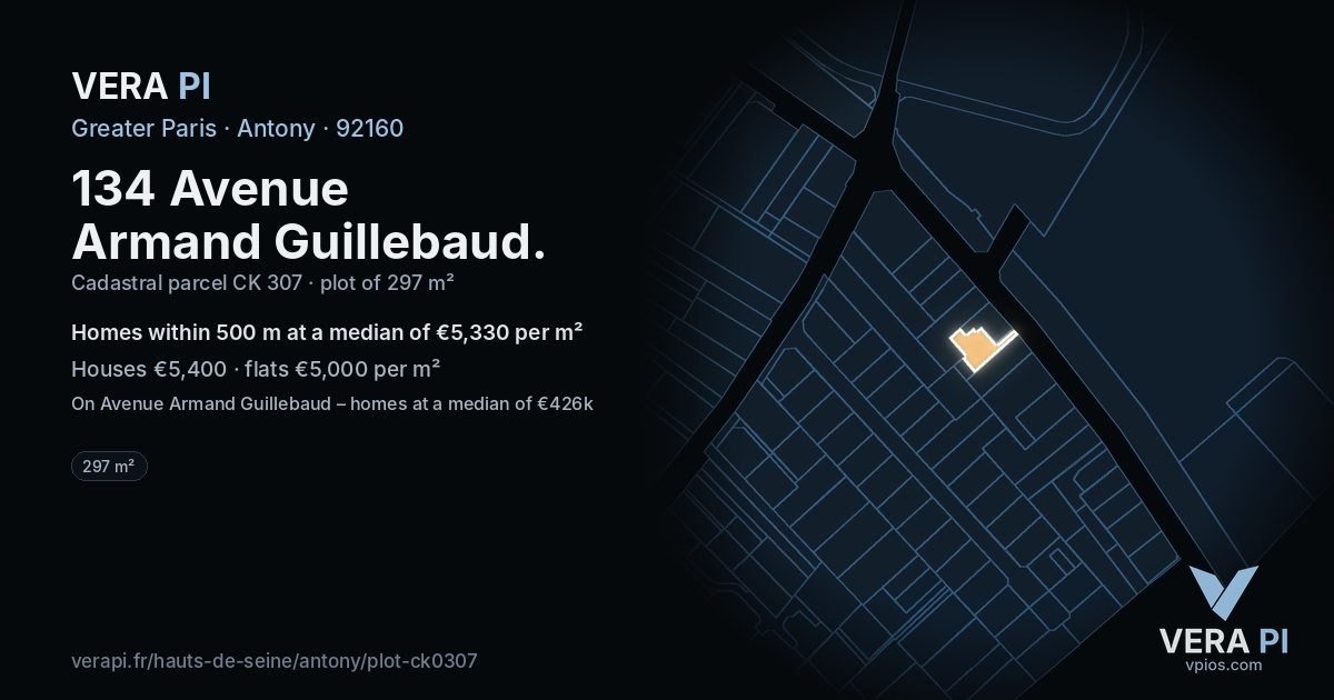 134 Avenue Armand Guillebaud, Antony at night – the plot lit, the parcels around coloured by the prices near them