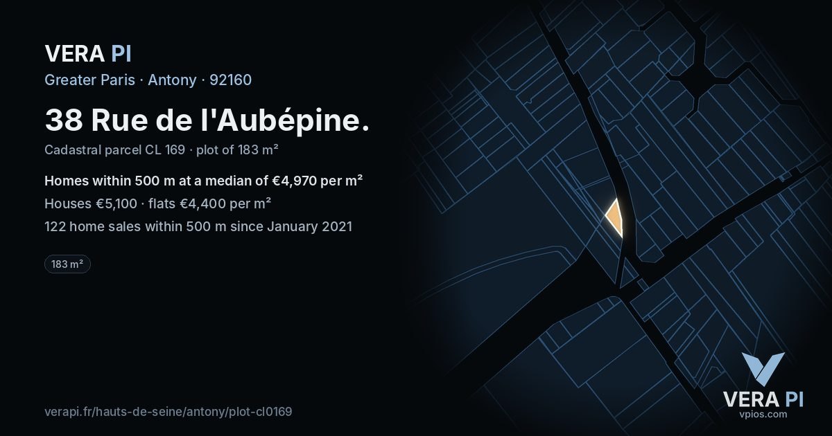 38 Rue de l'Aubépine, Antony at night – the plot lit, the parcels around coloured by the prices near them